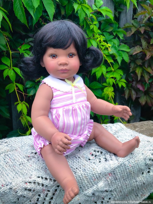 Фотогеничная Эмили Носик пуговкой (фото 4)