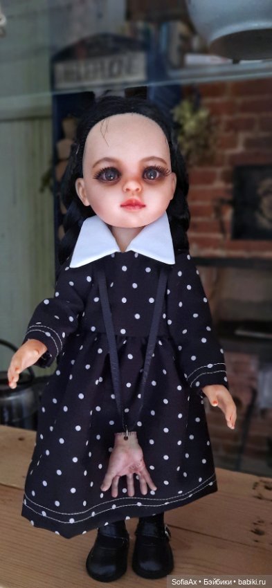 Маленькая путешественница Уинсдей