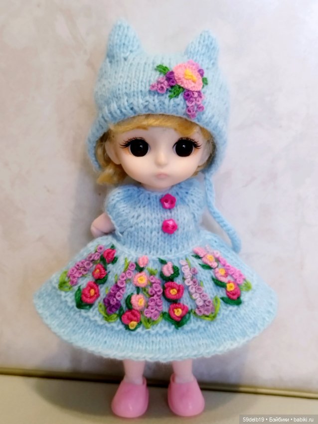 Платье и шапочка с вышивкой рококо для кукол баболи, лати, пукифи 15-16 см (фото 10)