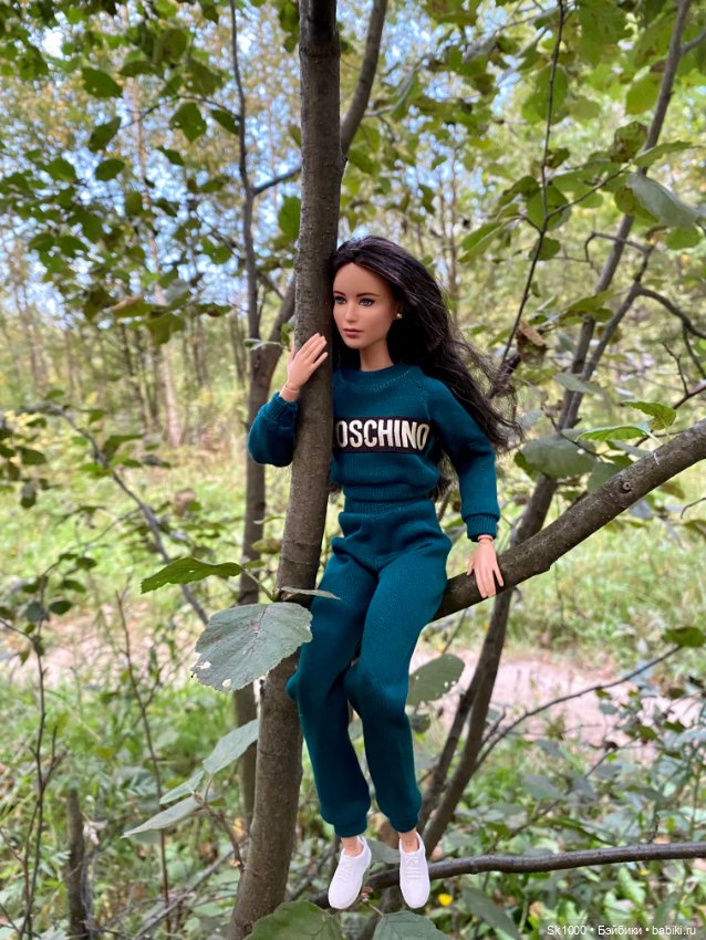 Голодные в лесу — Коллекции игровых кукол (Playline): фото полок