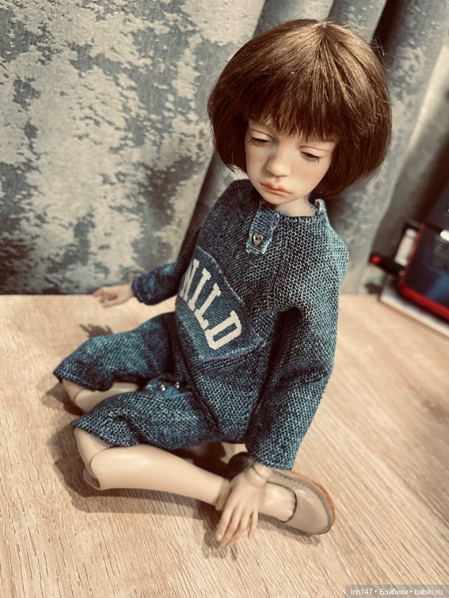 Кто выводит мать из швейного сна? Птичка