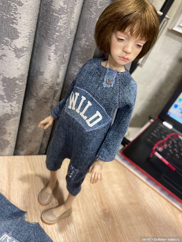 Кто выводит мать из швейного сна? Птичка