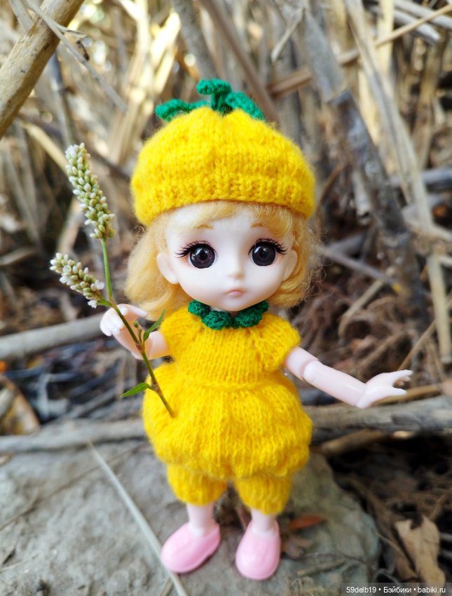 Тея в разных нарядах на природе (фото 7)