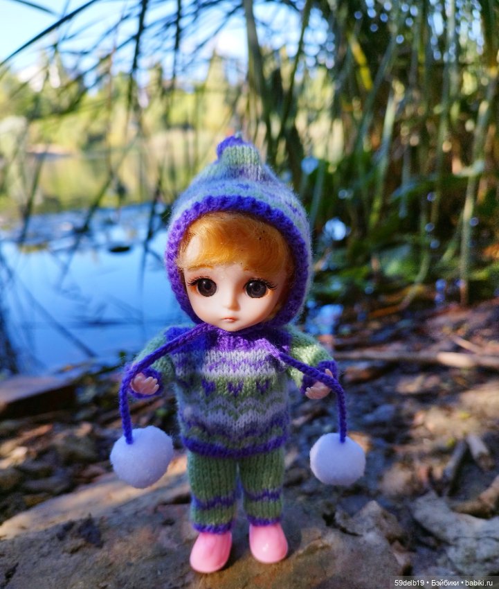 Тея в разных нарядах на природе