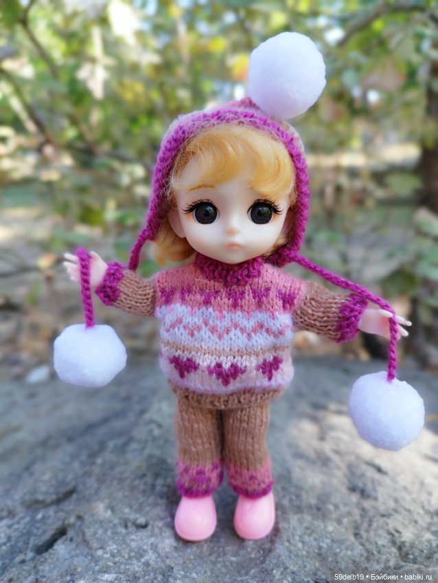 Тея в разных нарядах на природе (фото 10)