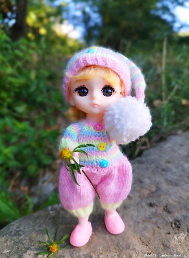 Тея в разных нарядах на природе (фото 2)