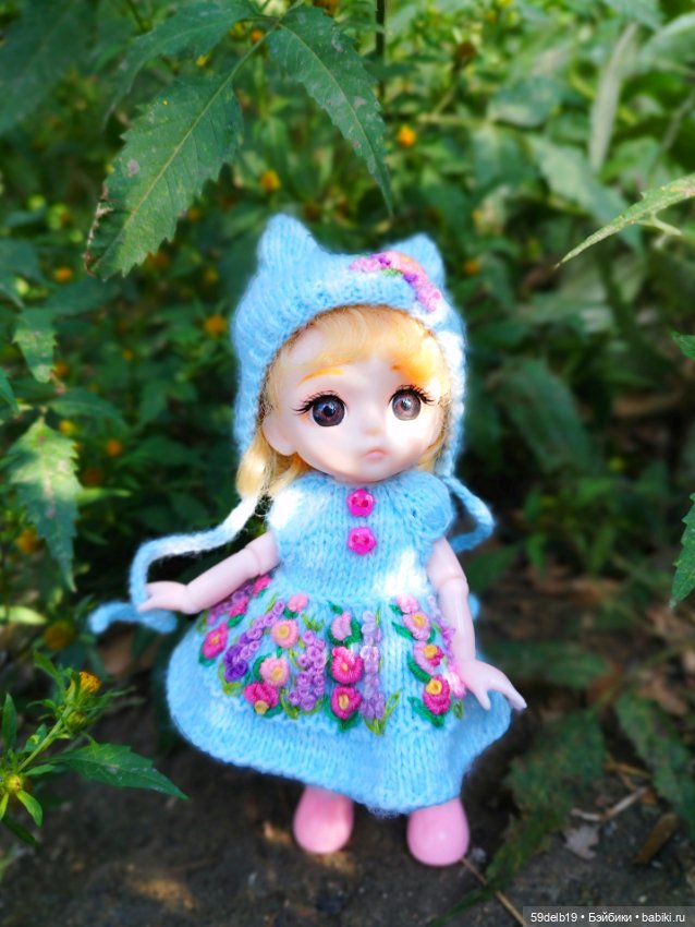 Тея в разных нарядах на природе (фото 4)