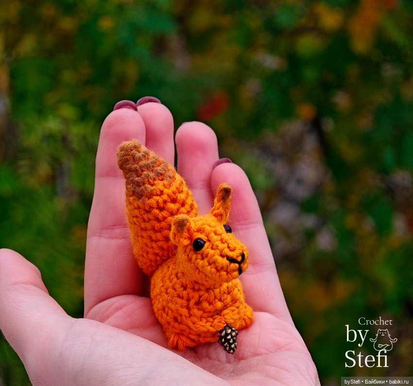 Вот такая малявочная красотка забежала в гости