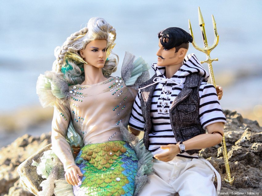 Морской царь греется на солнышке