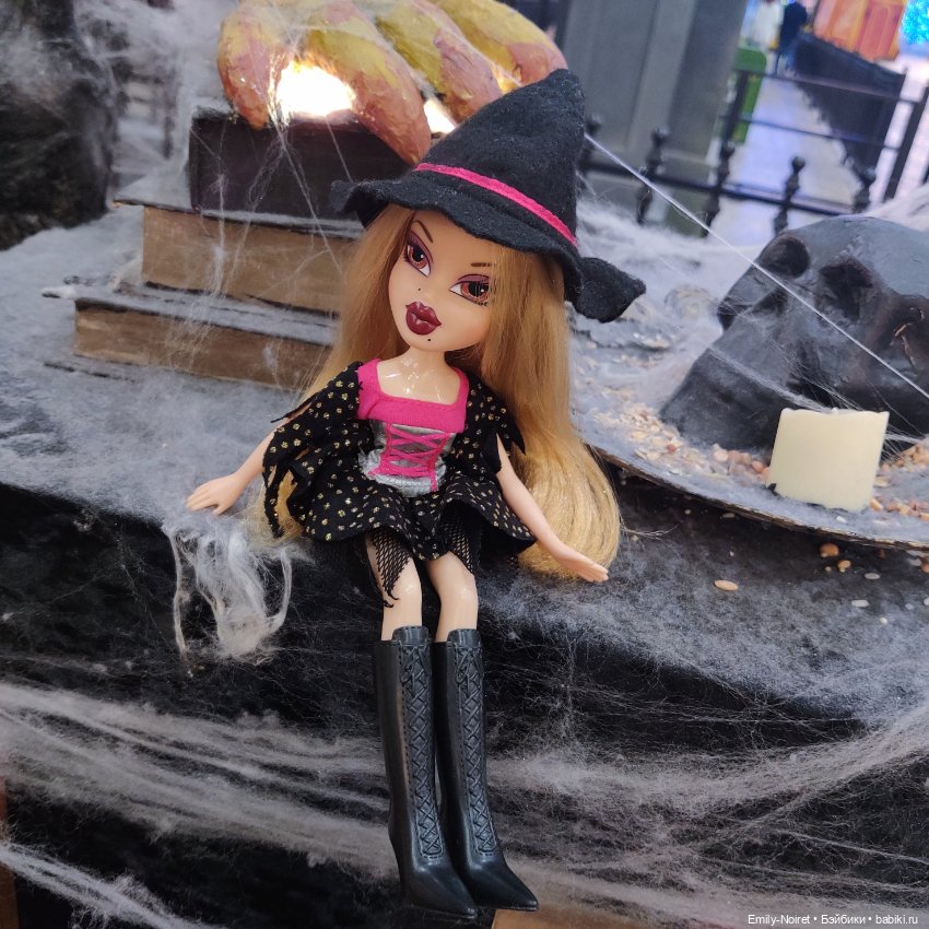 Ведьма и заброшенный дом — Куклы Bratz (Братц) и Moxie Girlz: MGA (фото 2)