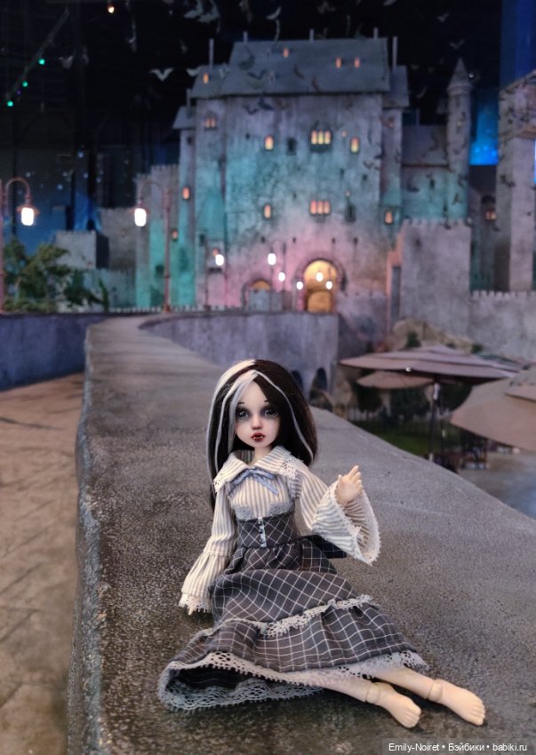 В гостях у Дракулы — ООАК и репейнт игровых кукол: Bratz (фото 6)