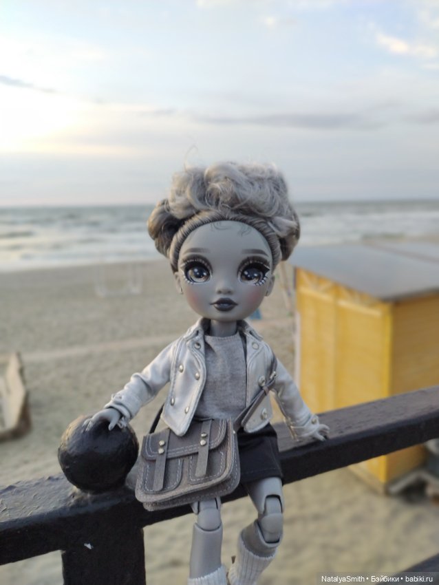 Чёрно-белый мир, ч 1 — Куклы Rainbow High (Рейнбоу Хай