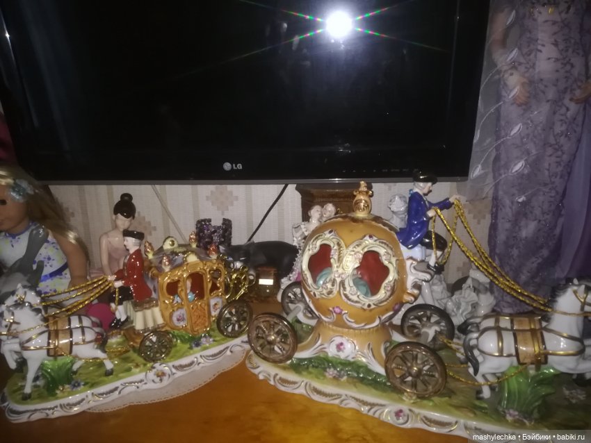 Моя мини коллекция фарфоровых карет