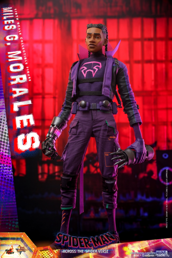 Hot Toys анонсировали фигурку Майлза Моралеса Бродягу по мотивам анимационного фильма «Человек-паук: Паутина вселенных»