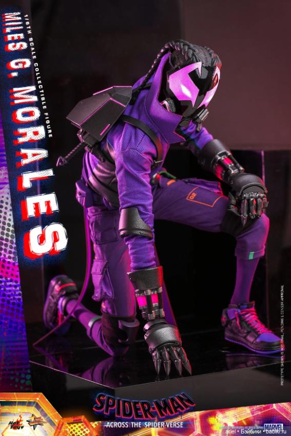 Hot Toys анонсировали фигурку Майлза Моралеса Бродягу по мотивам анимационного фильма «Человек-паук: Паутина вселенных» (фото 2)