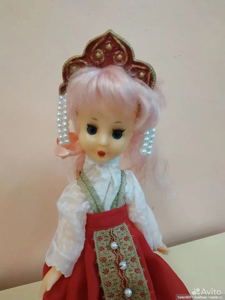 Ивановские золушки, Василиса в алом наряде