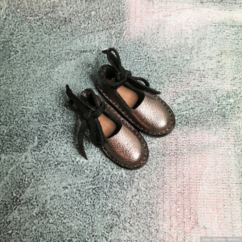 Готовлюсь к праздникам — Одежда и обувь для кукол своими руками: фото (фото 2)