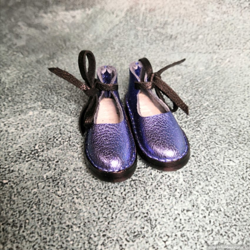 Готовлюсь к праздникам — Одежда и обувь для кукол своими руками: фото (фото 5)