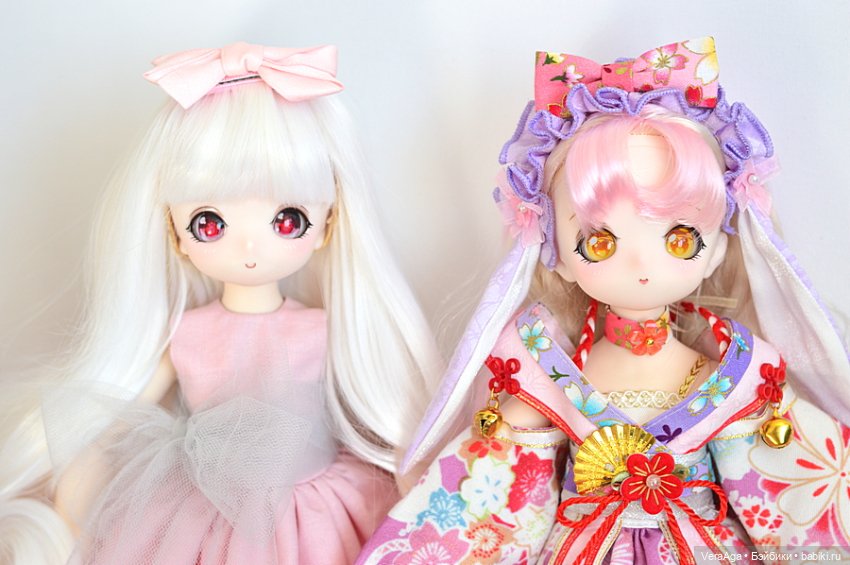 От улыбки хмурый день светлей