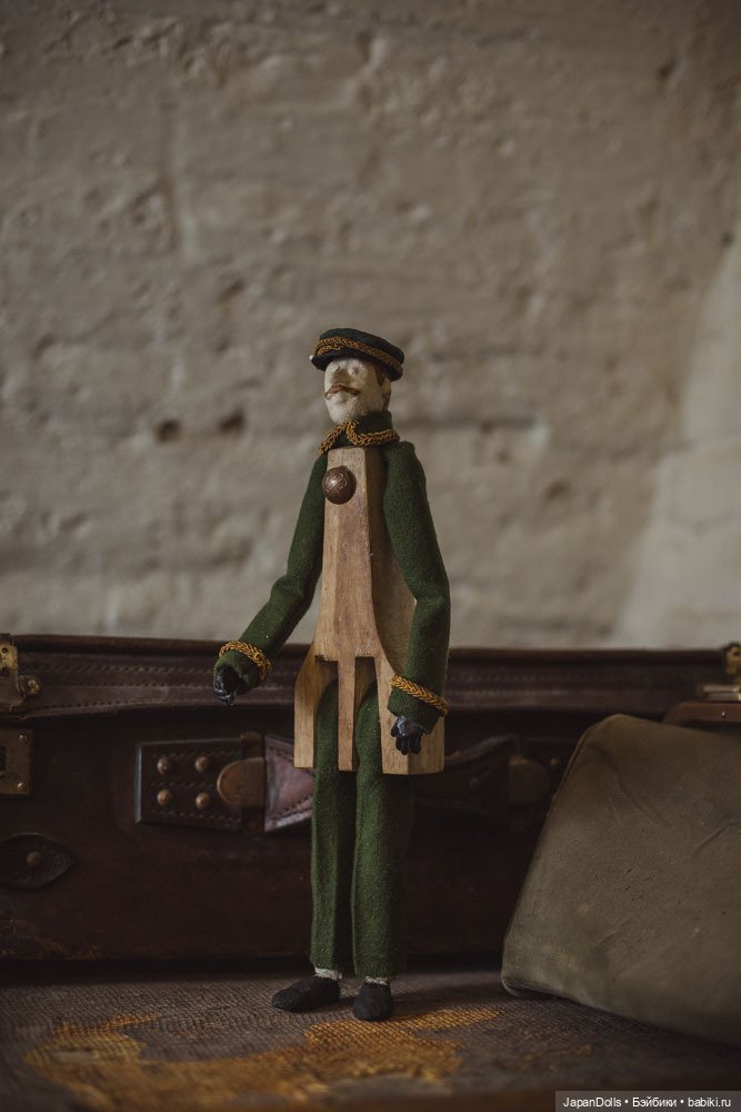 "Железнодорожник" на выставке "Куклы с характером. Четвертая высота" (фото 8)