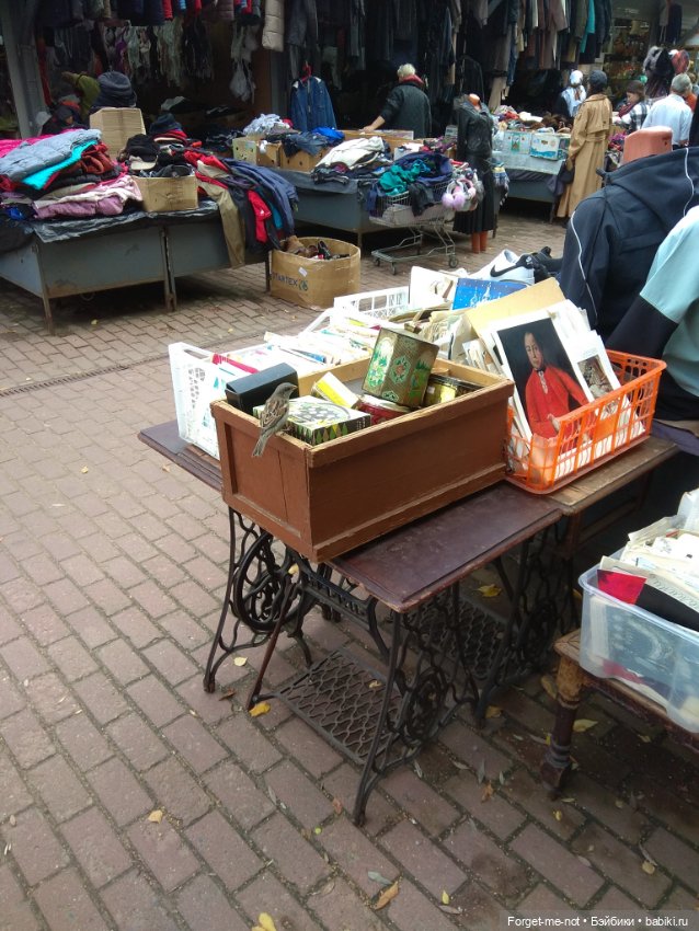 Блошиный рынок на Удельной