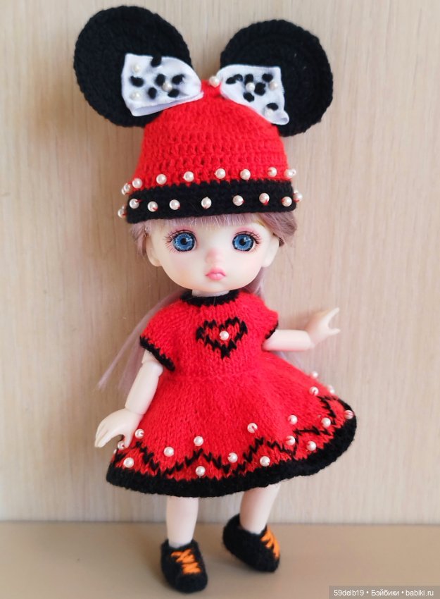 Лея примеряет нарядики Теи (фото 9)