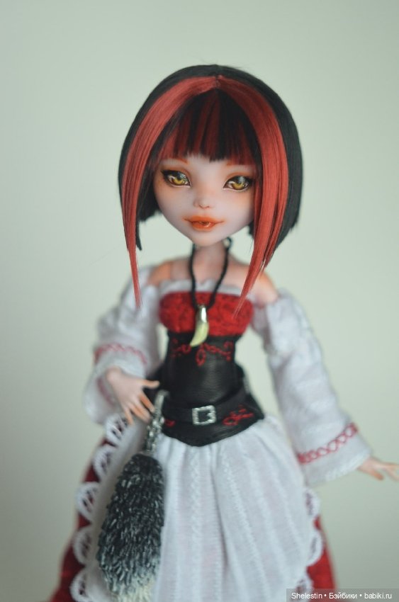 Красная шапочка - Девушка в алом плаще (фото 6)