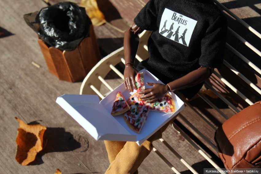 Осенняя прогулка — Куклы Barbie (Барби): Looks