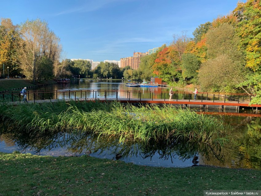 Осенняя прогулка — Куклы Barbie (Барби): Looks