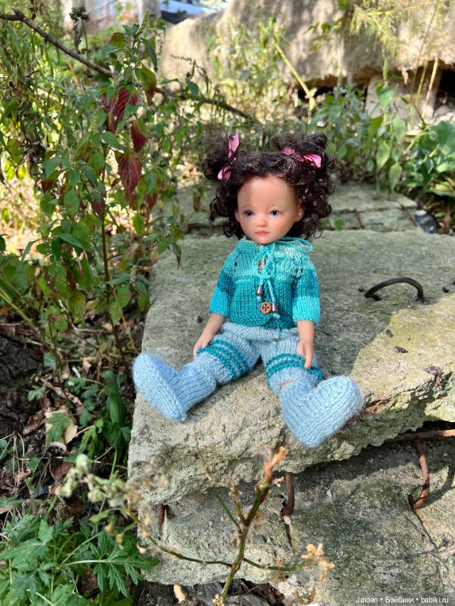 Наш променад с Валюшей — Куклы Ruby Red (Руби Ред) Fashion Friends: Siblies (фото 6)