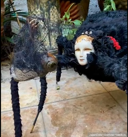 "Чёрная вдова" на выставке "Куклы с характером. Четвертая высота" (фото 7)