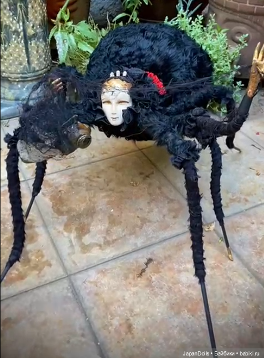 "Чёрная вдова" на выставке "Куклы с характером. Четвертая высота" (фото 6)
