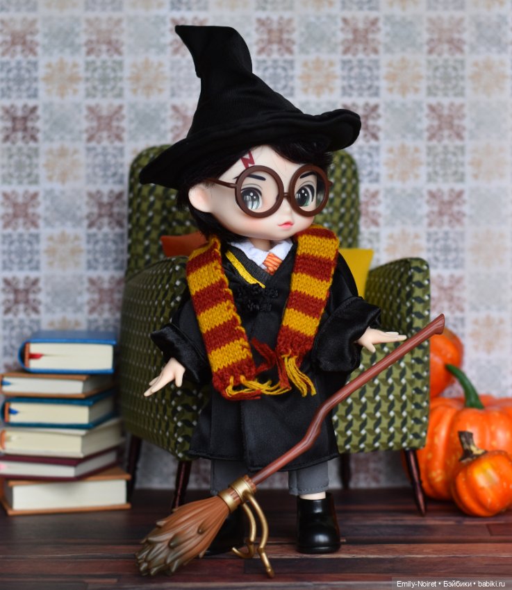 Малыш Гарри — Азиатские виниловые куклы (разное): Китай (фото 3)