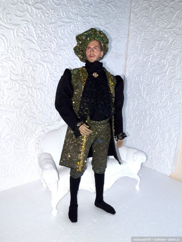 Королевские наряды для Phicen М32 (фото 4)