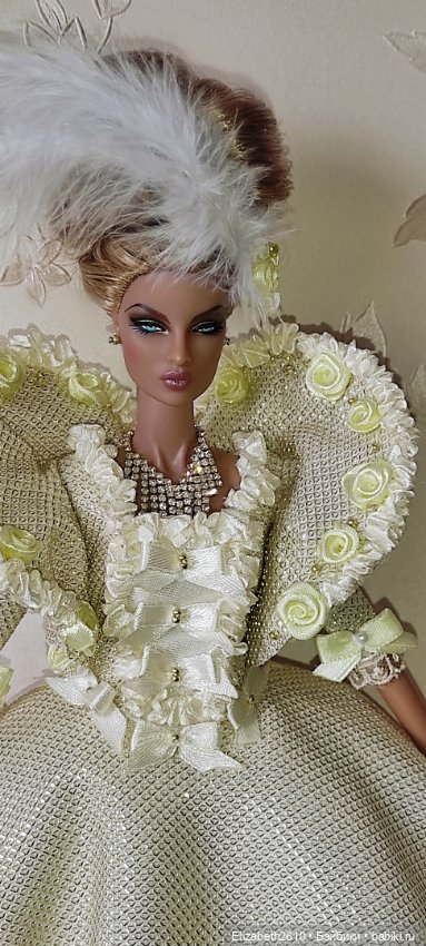 Знакомтесь - Её Величество (фото 7)