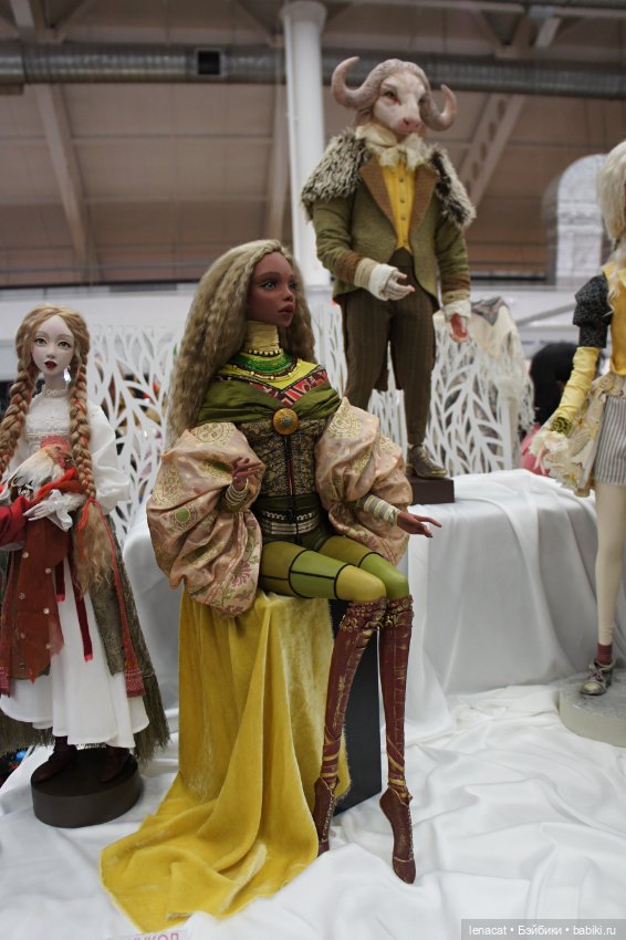 Салон кукол на Тишинке. Октябрь 2023. Фото репортаж. Часть 2