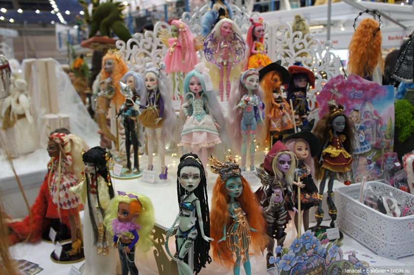 Салон кукол на Тишинке. Октябрь 2023. Фото репортаж. Часть 3