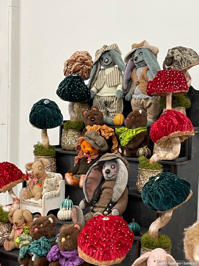 Выставка на Тишинке, осень 2023