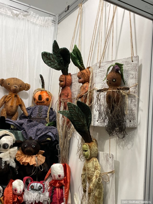 Выставка на Тишинке, осень 2023