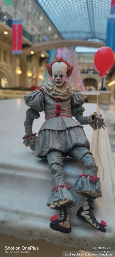 Красный - цвет Пеннивайза (фото 9)