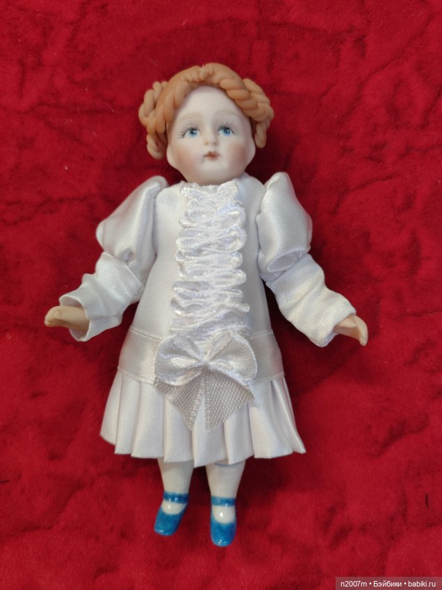 Продолжаю наряжать мою красавицу