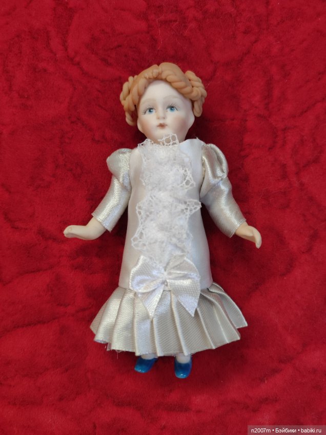 Продолжаю наряжать мою красавицу