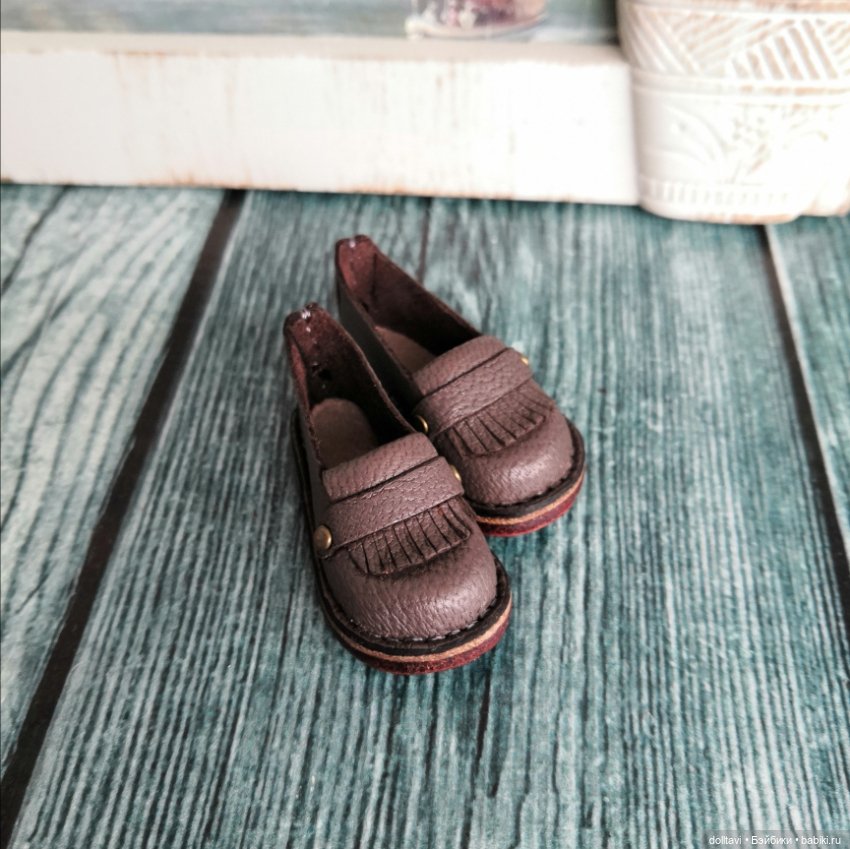 Новинка — Одежда и обувь для кукол своими руками: фото (фото 10)