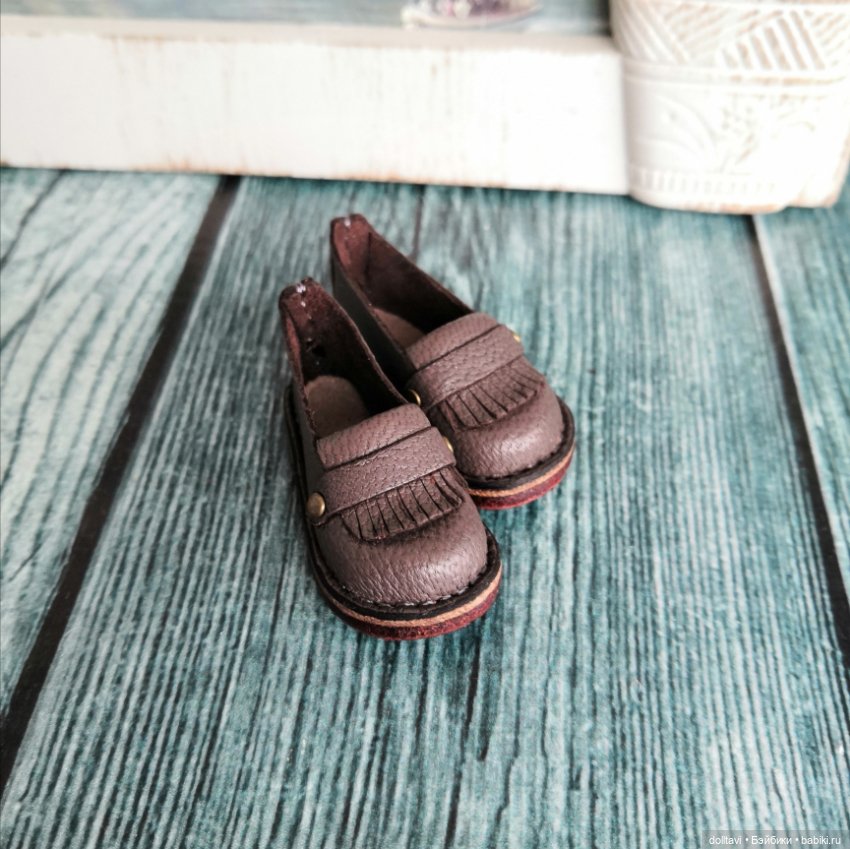 Новинка — Одежда и обувь для кукол своими руками: фото (фото 9)