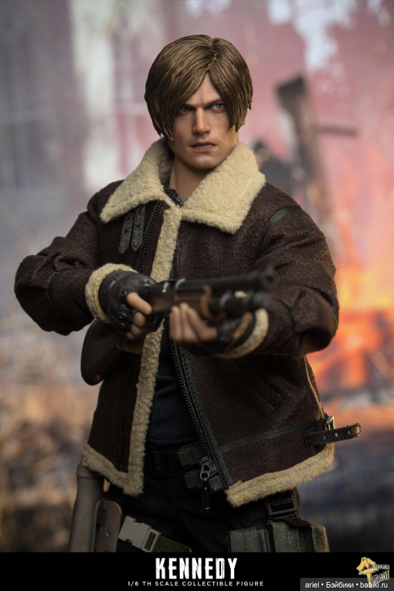 MT Toys фигурка Леона Кеннеди по игре "Resident Evil 4"