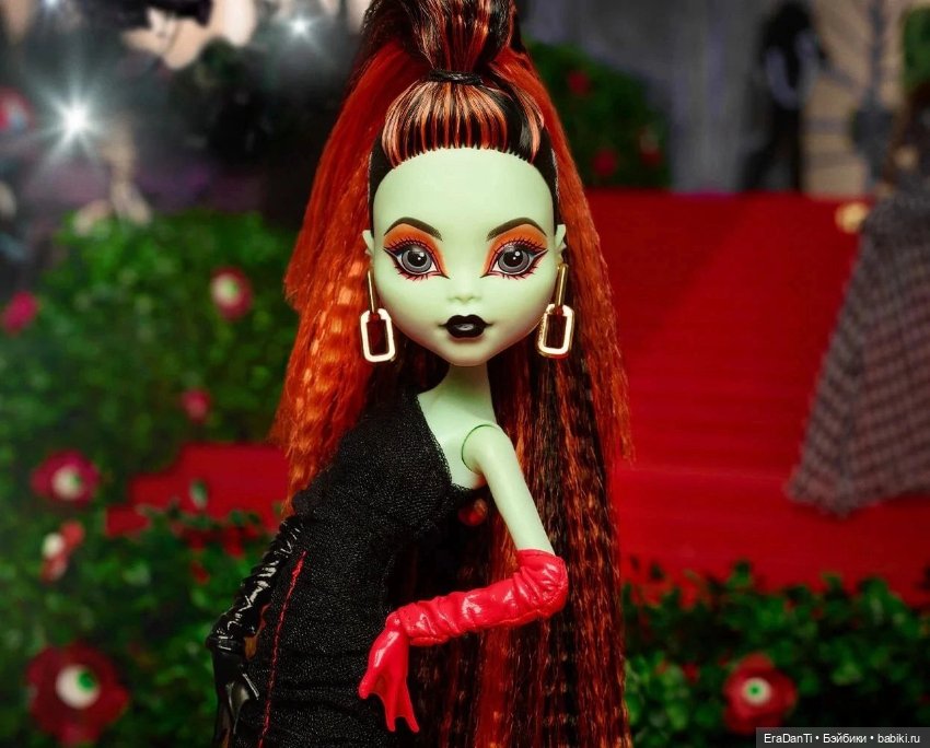 Переделка куклы: ООАК, прошивка волос шерстью, обувь и платье своими руками для куклы Монстер Хай
