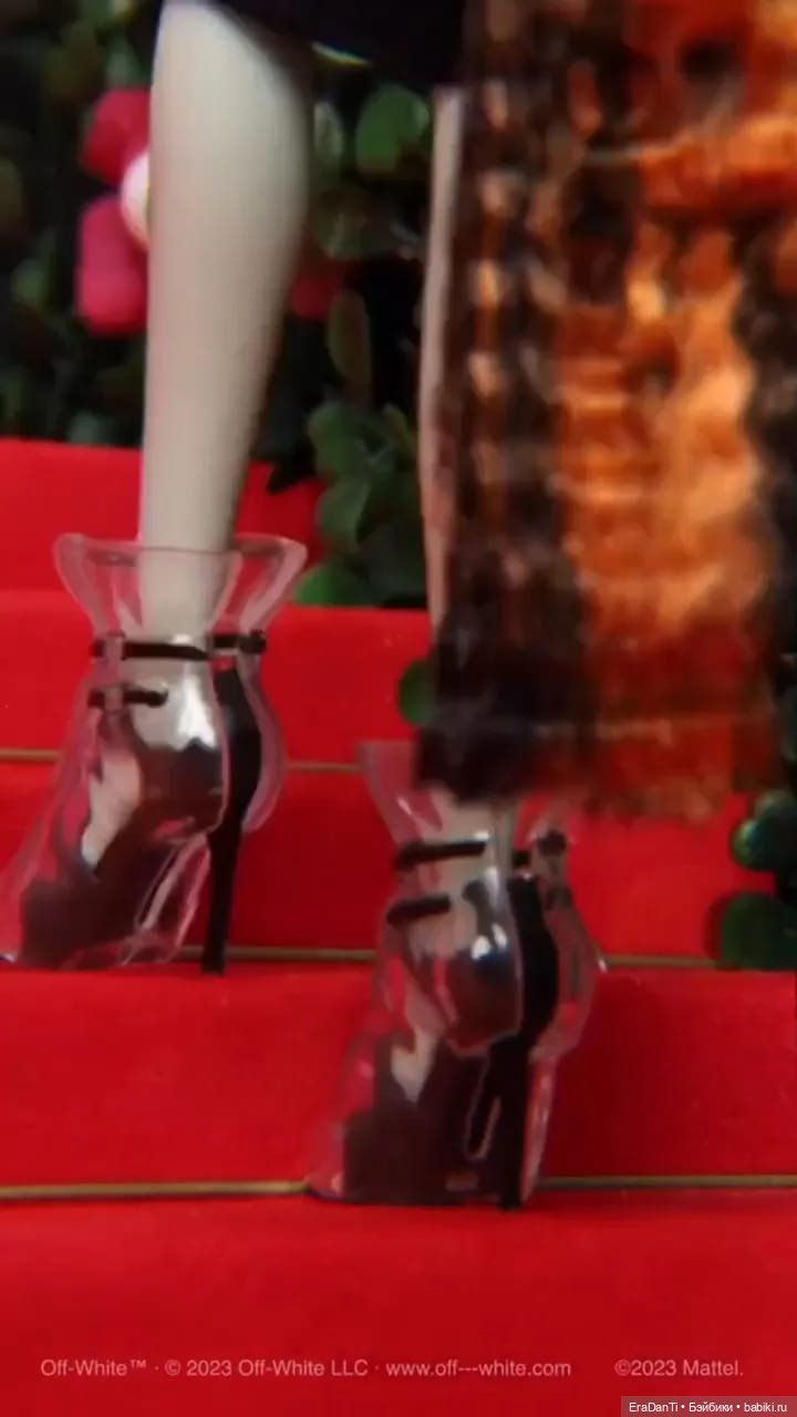 В сети появились фото Monster High в коллаборации с брендом Off-White (фото 8)