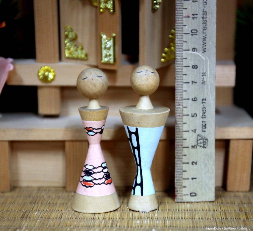 Парные кокэси на выставке "Япония. Куклы, сказки и легенды"