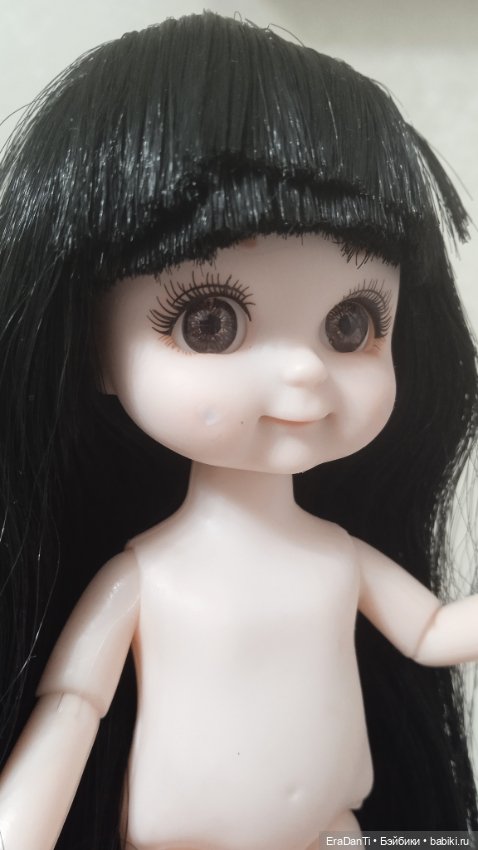 Баболи брюнетка улыбашка - фото личика крупным планом (фото 4)