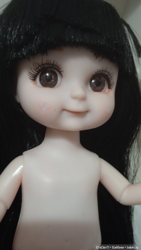 Баболи брюнетка улыбашка - фото личика крупным планом (фото 9)